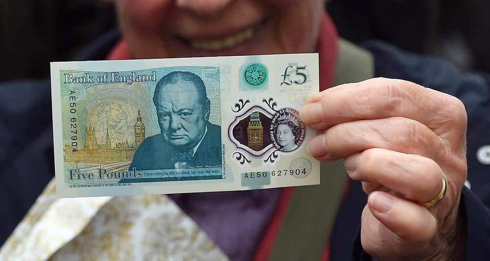 Churchill_5pounds_england